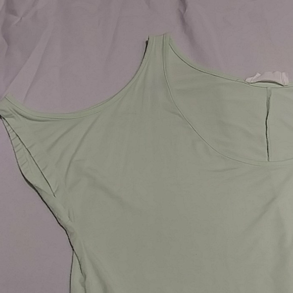 COLD shoulder soft mint green top - Picture 4 of 6